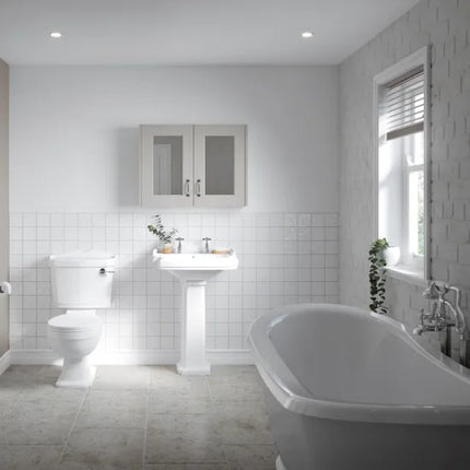 Nuie Legend Traditional Close Coupled Toilet | Cistern & Seat Included