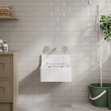 Nuie Traditional Fireclay Cleaner Sink | 455mm | White | Grid Included | 10-Year Guarantee